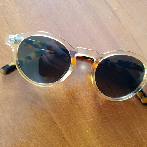 Round sunglasses like new, brown lenses and tortoise arms
