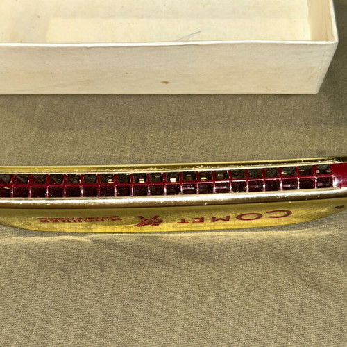 M. Hohner Comet Vintage Harmonica used with original Minion box