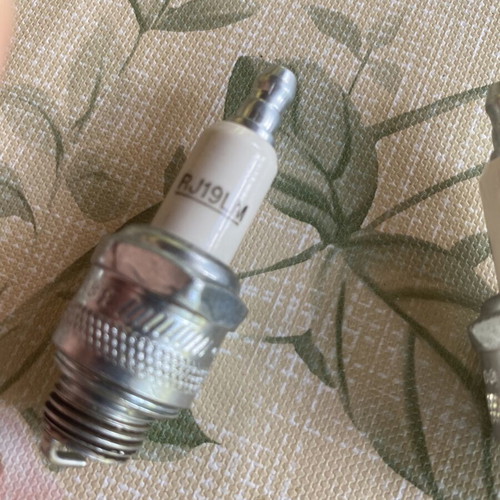 Champion J19LM spark plugs new, pack of 2 for small engines