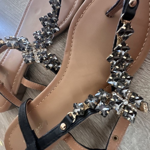 Sandals low with rhinestones like new, size 38