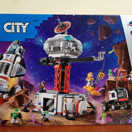 Lego City Space Base and Rocket Launchpad like new