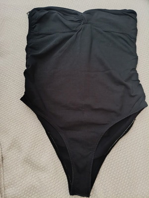 Strapless black bodysuit Bershka like new, size S