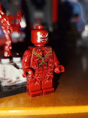 Lava Symbiote figure like new with base and symbiote effect