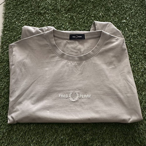 Fred Perry T-shirt XL beige like new
