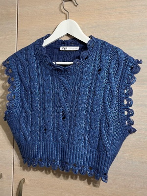 Zara sleeveless top used blue, size S