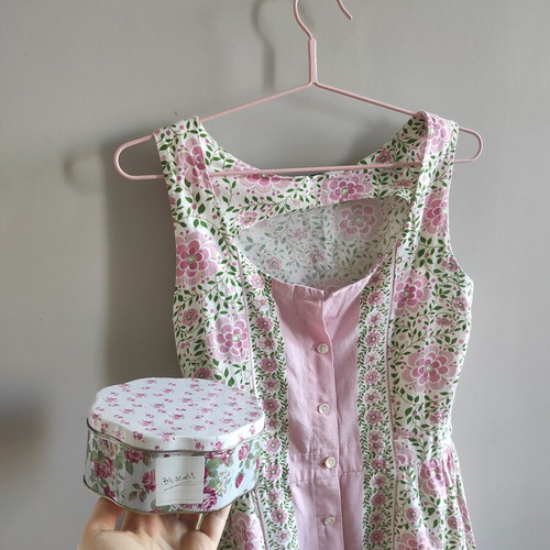Dress with petticoat, like new, pink cotton and linen