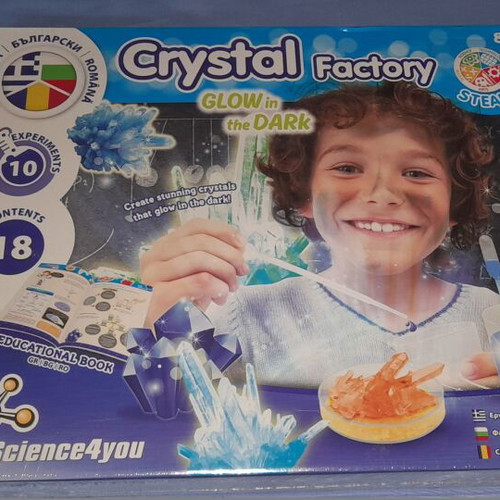 Crystal Factory Glow in the Dark educational toy new