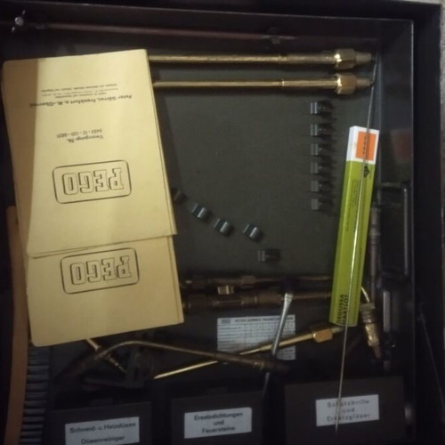 Oxygen collection for cutting and welding like new, military transport trolley Germany