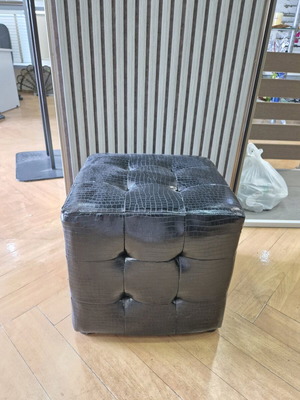 Пуф 40x40x40