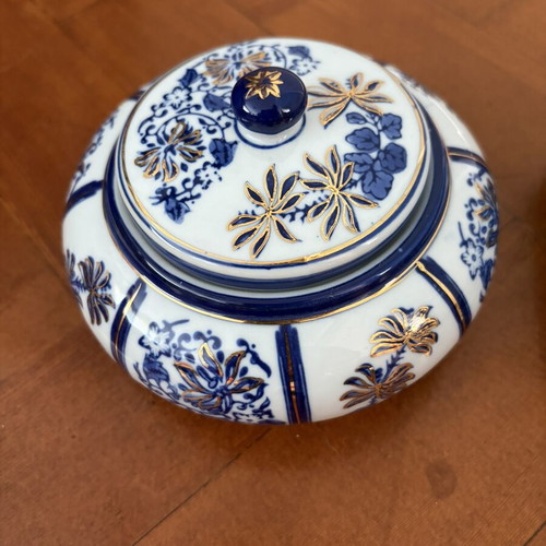 Decorative bowls with lids like new, set of 2