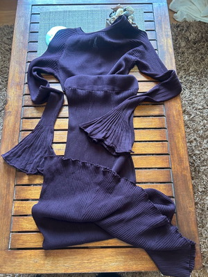 Maxi dress Reserved like new, burgundy purple, one size
