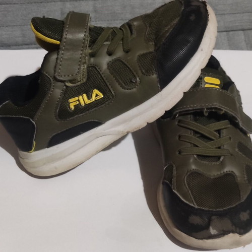 Children's shoes used, 5 pairs No 31 - 33