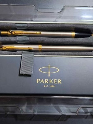 Parker gift set new with pen and pencil