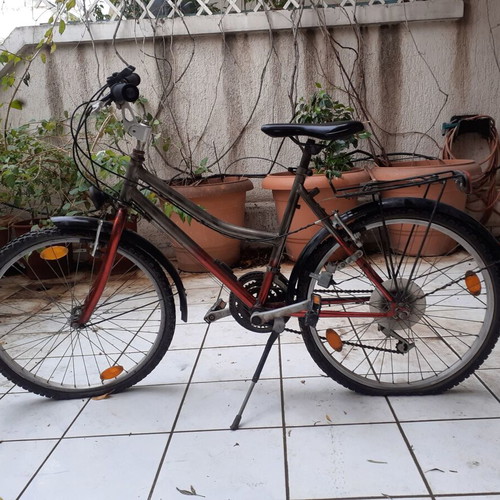 Mountain bike used, 20 inch wheels, Shimano parts, women's