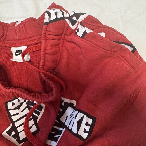 Nike shorts, red, size M / 38 / 10