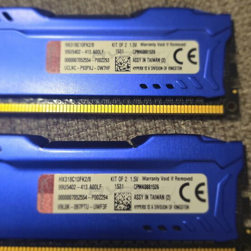 HyperX Fury DDR3 RAM used, 4GB modules, blue heatsink