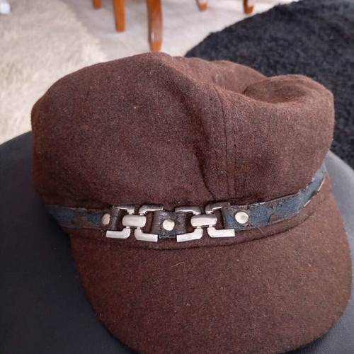 Vintage women's cap with visor like new, size 57 cm, brown