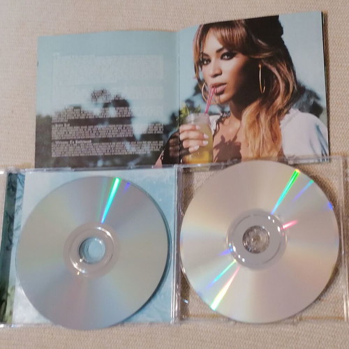 Beyoncé B'Day Deluxe Edition CD & DVD like new, hip-hop