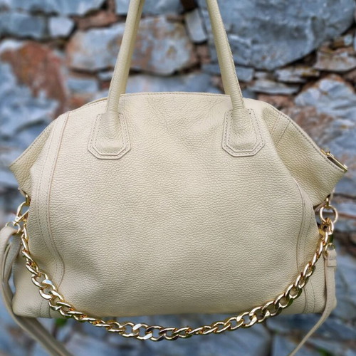 Xl size handbag like new, ecru with gold chain