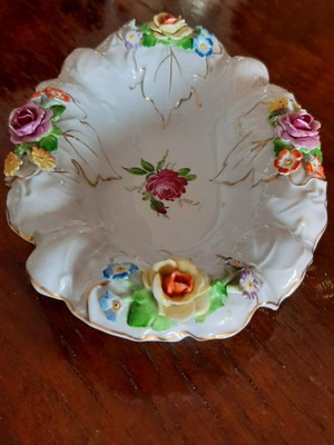 Von Shierholz ANTIQUE PORCELAIN DECORATION