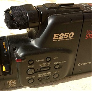 Canon E250A 8mm Camcorder Canovision plus extras