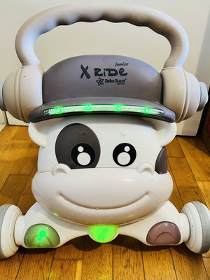 Xride Musical Children's Scooter like new