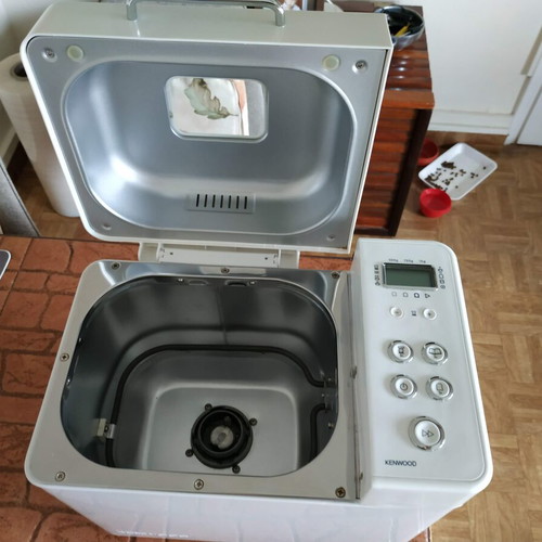Kenwood BM 250 - 256 bread maker like new