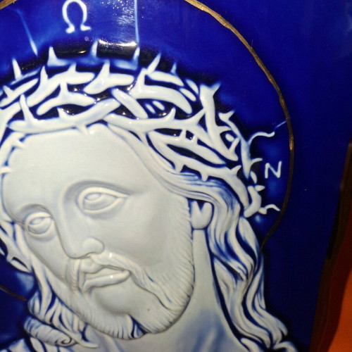 Relief image of Jesus Christ made of porcelain and gold, like new