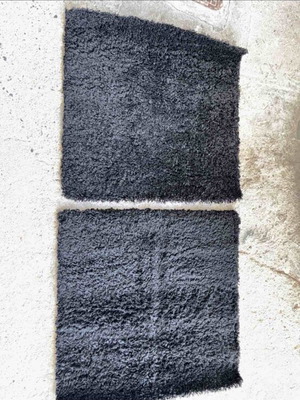 Rugs like new, excellent condition