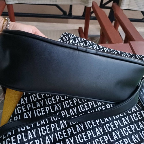 Ice Play crossbody bag used, black