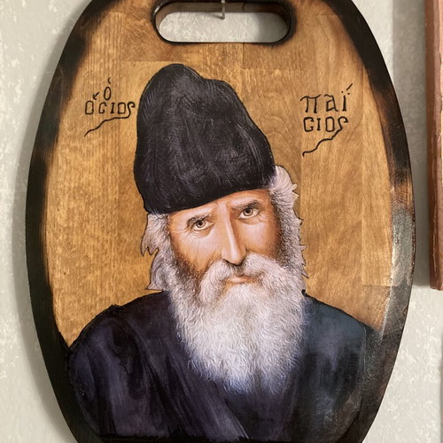 Saint Paisios image silk screen on wooden cutting board