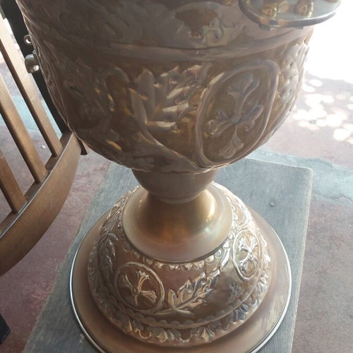 Small Holy Water Font like new with two taps, height 78 cm, diameter 35 cm