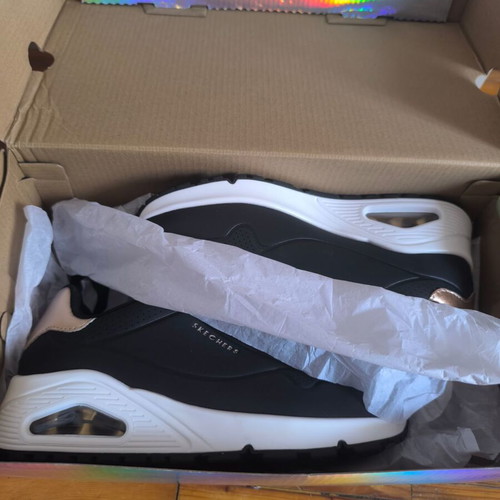 Skechers Uno Golden Air sneakers new, size 35.5, black and gold