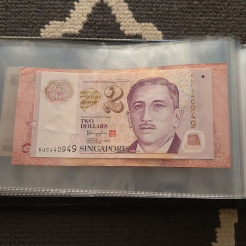 Collectible banknotes from Greece and worldwide, like new