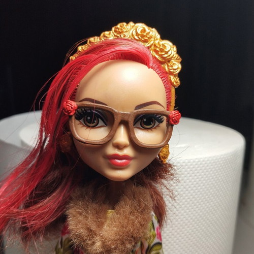 Rosabella Beauty Ever After High doll with 3D printed accessories