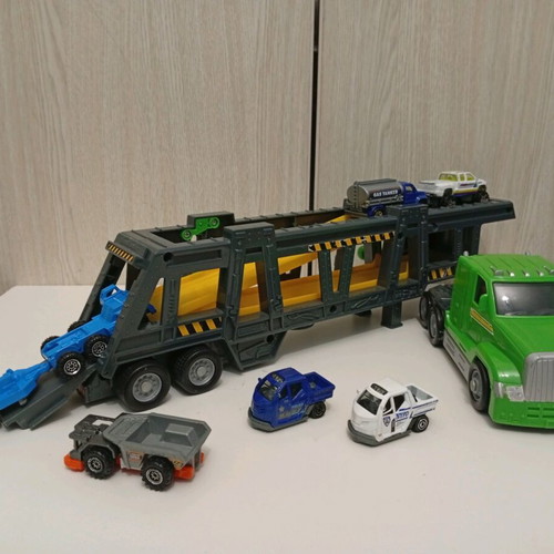 Matchbox Speedway Transport Truck μεταχειρισμένη νταλίκα με σετ οχημάτων