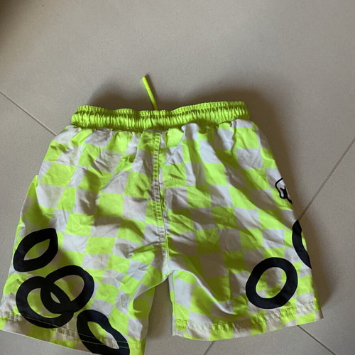Boys' swim shorts like new, age 5-6