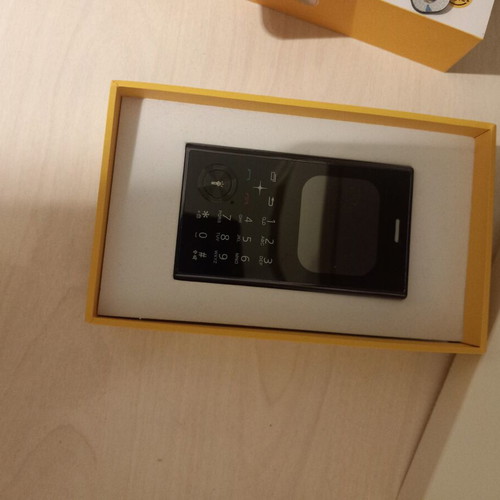 Mini Phone with Touch Buttons 32GB new, black
