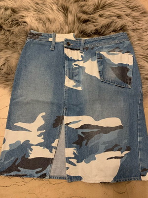 Diesel jean camouflage skirt new, size 27, blue