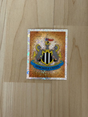 Newcastle Super Refractor Badge Merlin 2001 new