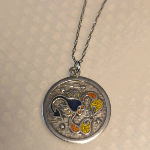 Vintage silver Scorpio pendant 925° like new with enamel