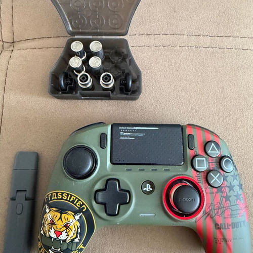 Nacon Revolution Unlimited Pro Controller Call Of Duty Edition used wireless for PS4 PC