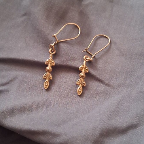 Silver vintage olive branch earrings