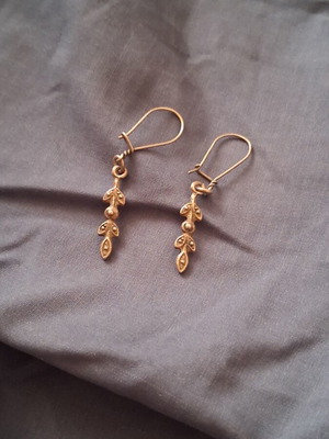 Silver vintage olive branch earrings