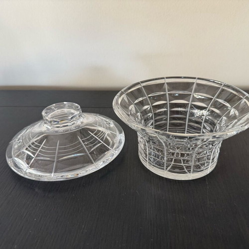 Crystal container with lid like new with embossed pattern