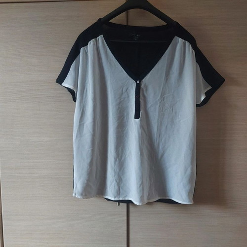 Amisu women's top used, black and white, size Small
