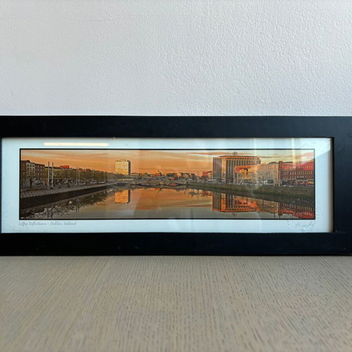 Dublin print painting like new, framed with glass