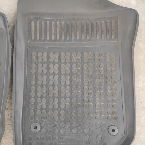 Marke Plastic Floor Mats for VW Polo 6C, 6R like new