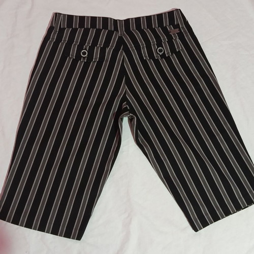 DCshoes vintage striped capri pants like new, size S