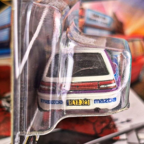 Mazda 323 GTR Modern Classics Hot Wheels Premium car